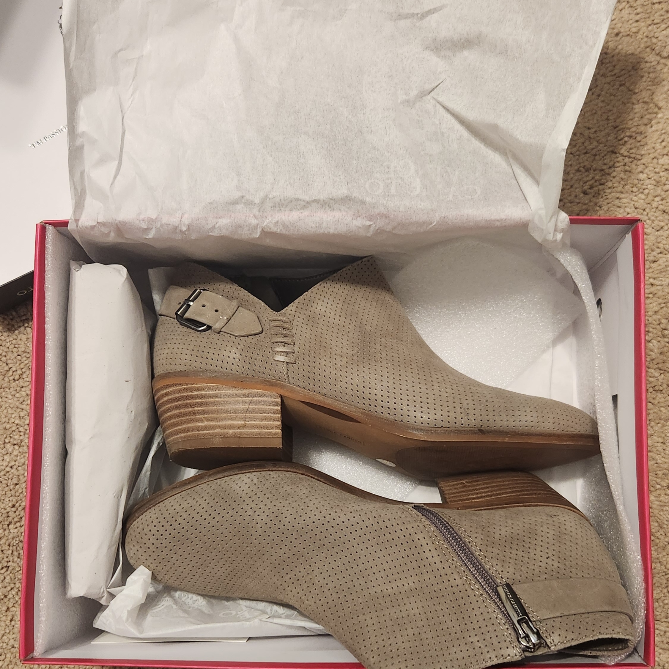 Vince Camuto Women's Tan Ankle Boots